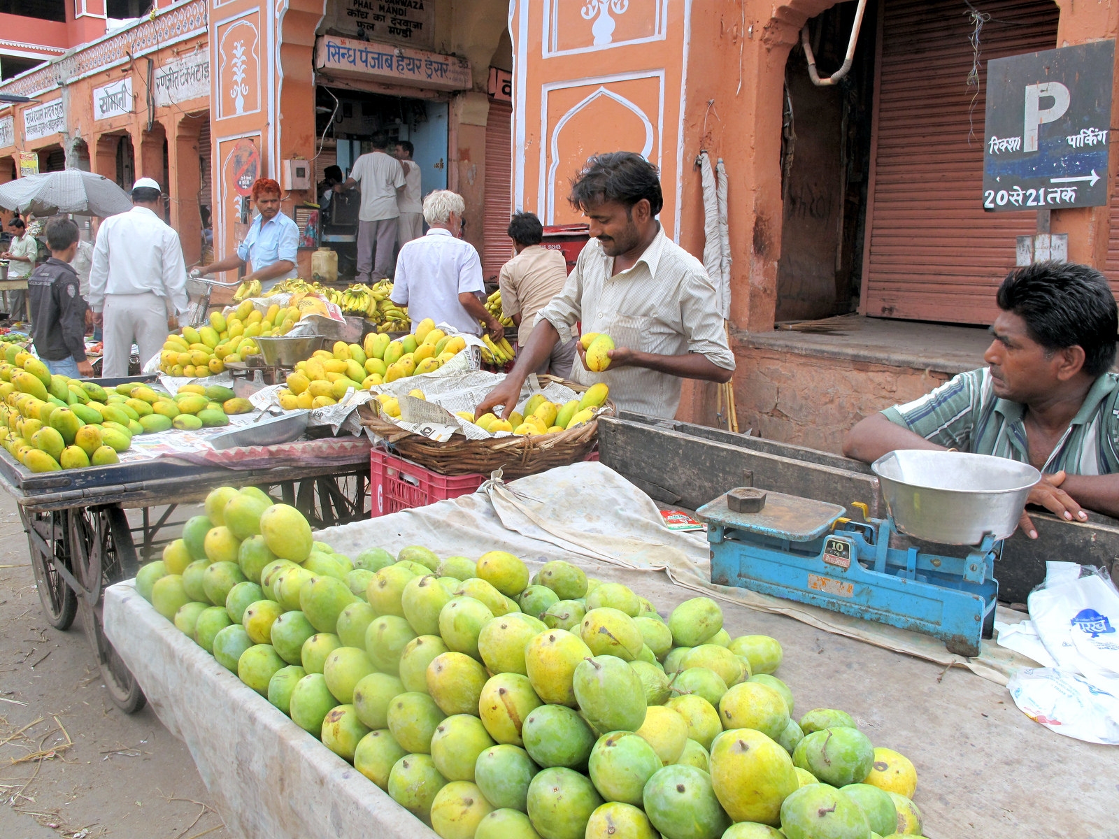 mango sellers: Jaipur