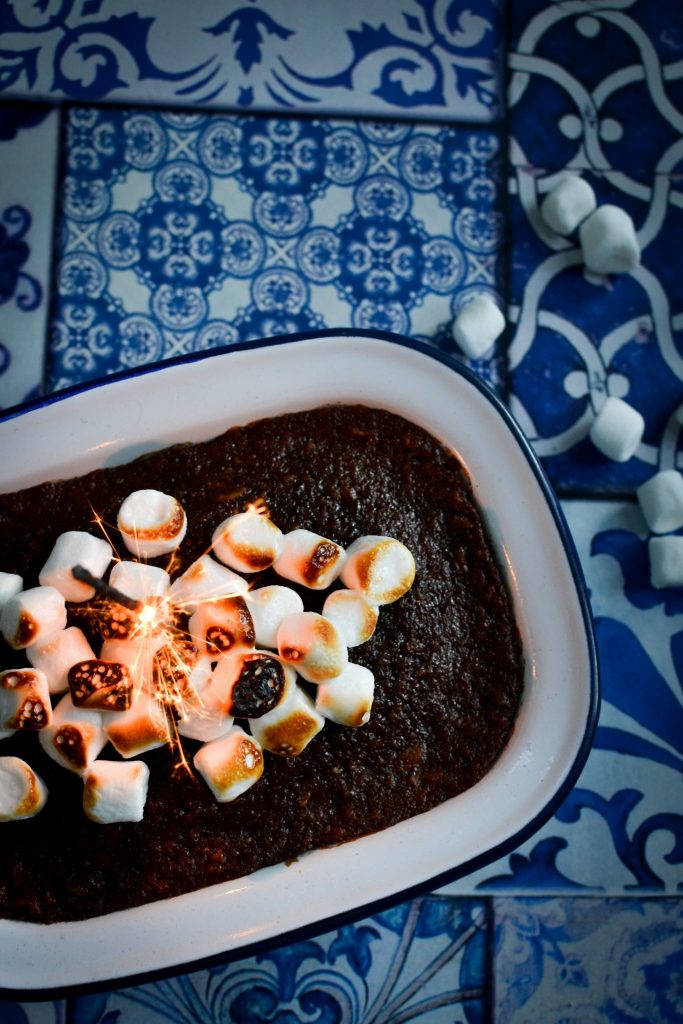 Recipe: Parkin cake makes the perfect cycling snack | Cycling UK